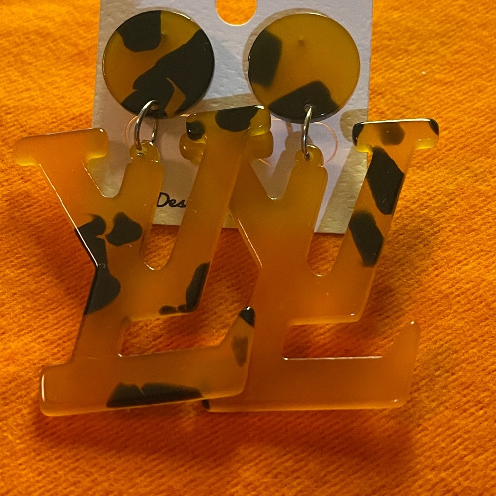 Women Earrings